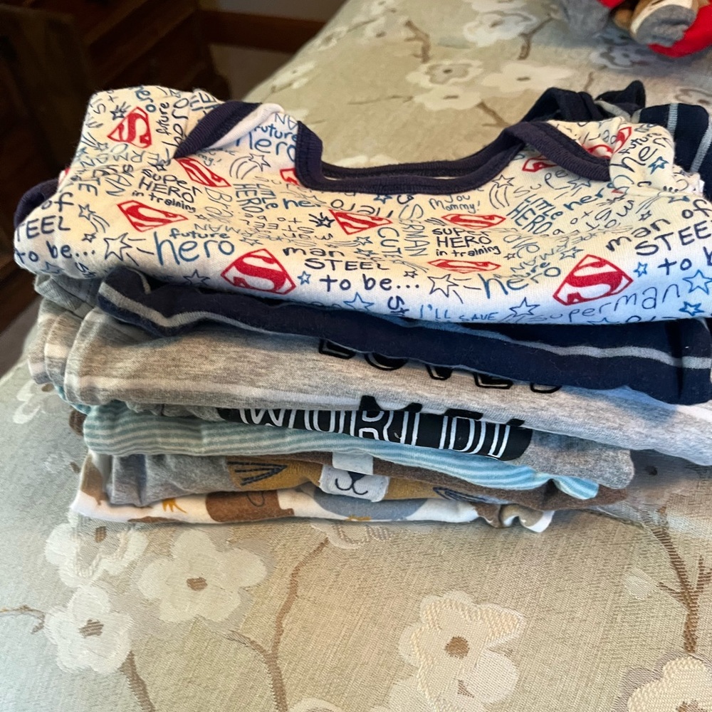 Baby onesies and long sleeve set of 8. Size 6m